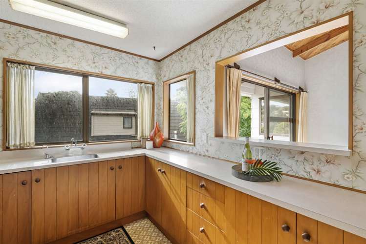 2/725 Beach Road Browns Bay_8