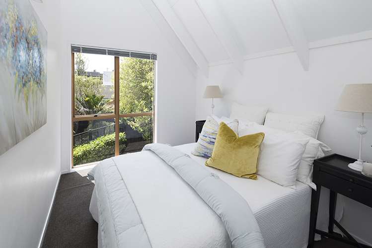 9a Luplau Crescent Cockle Bay_12