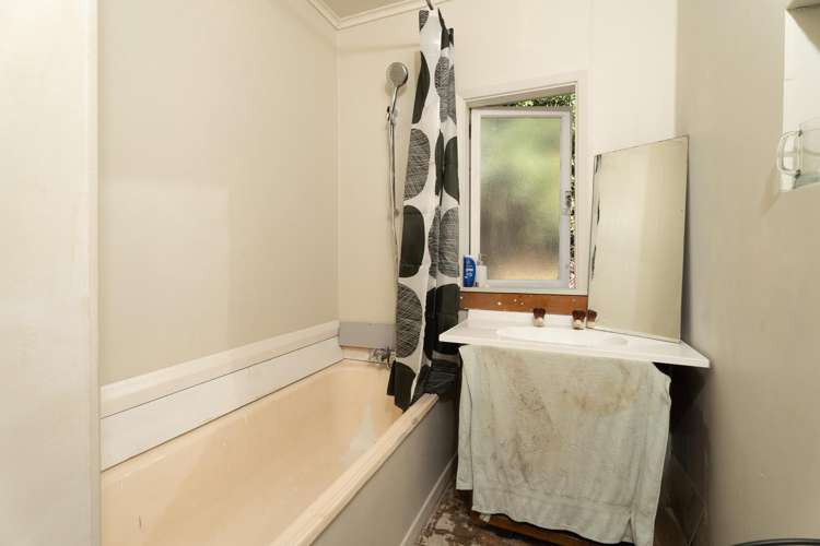 19 Bayview Road Paremata_21