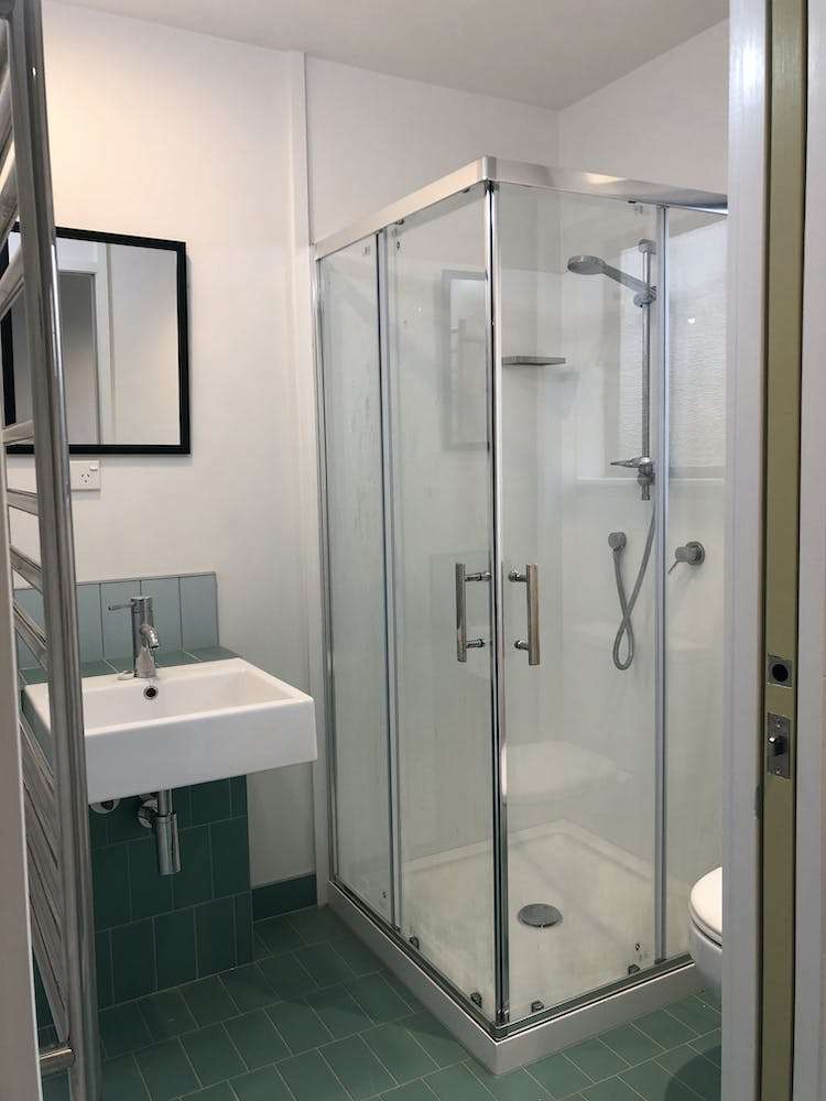 2/77 Mein Street Newtown_8