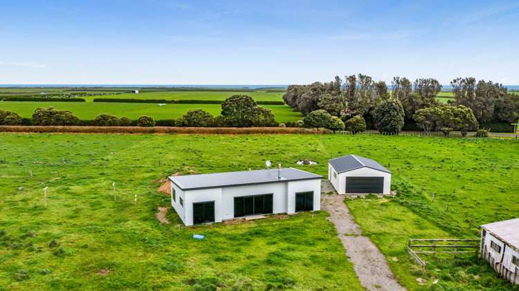 62 Hassard Street Manaia_17