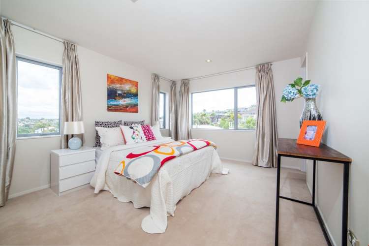 24a Beach Road Castor Bay_17