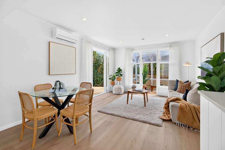 6 Holman Road_4