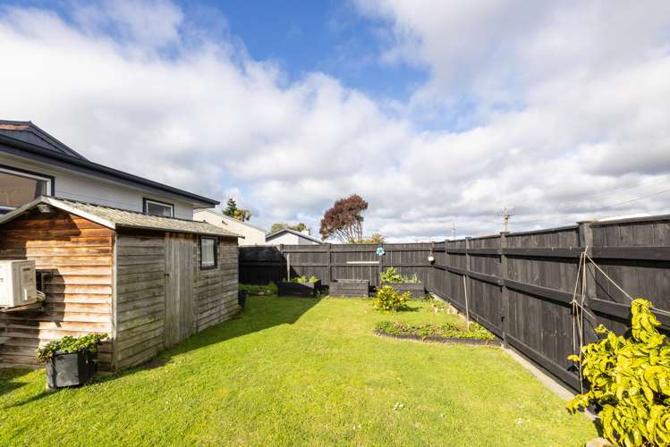 9 Tucker Lane Clive_11