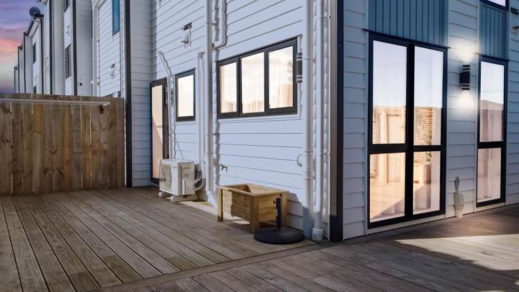 1/18 Hutchinsons Road Bucklands Beach_17