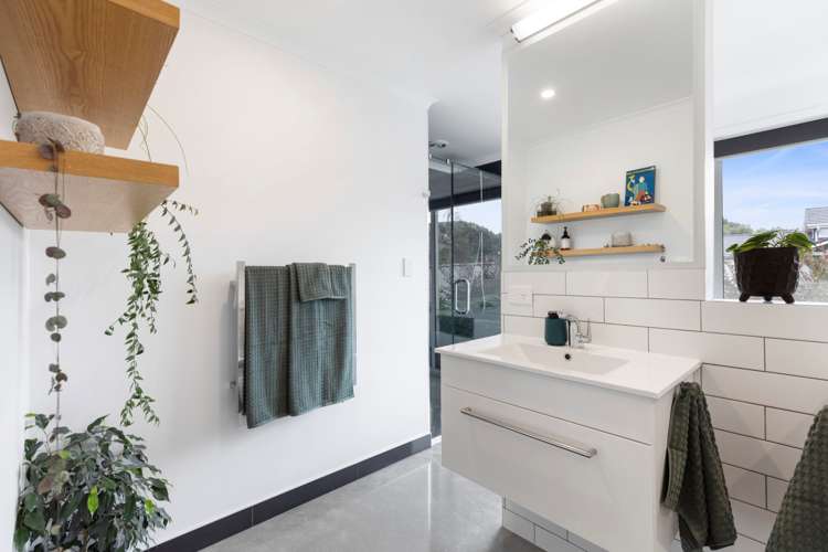 227 Lakes Boulevard Pyes Pa_16