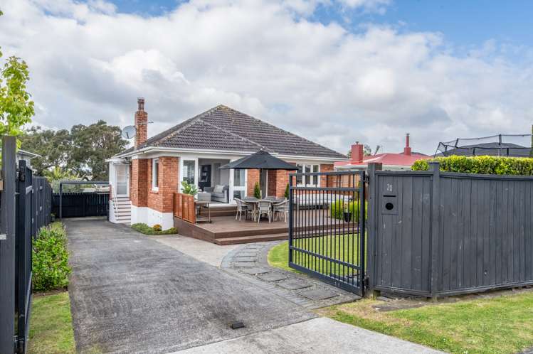 20 Bradbury Road Botany Downs_25