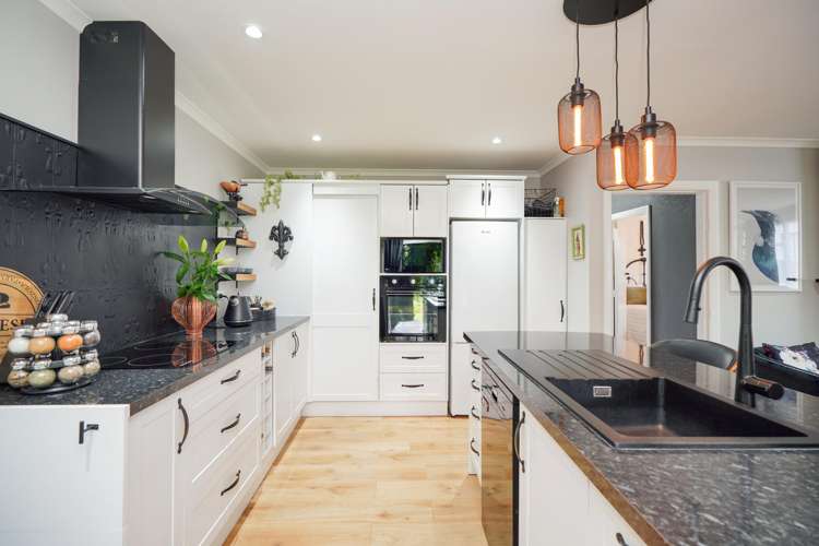 204 Crawford Street Glengarry_5