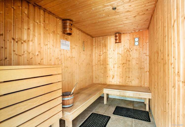 502/41 Beach Road City Centre_16