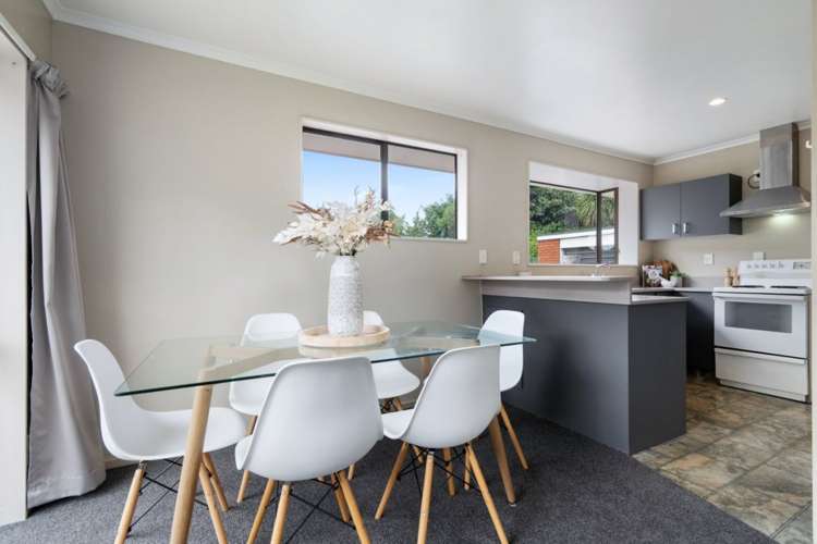 2/52 Truman Road Bryndwr_6