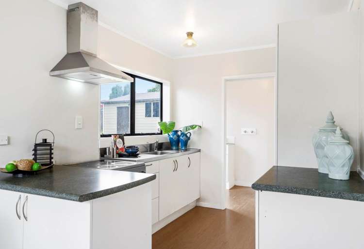 10 Jodie Place Flat Bush_5