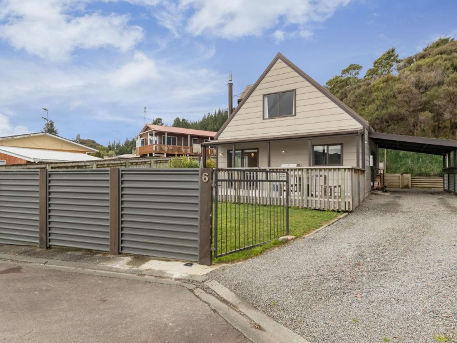 6 Monarch Grove Maoribank_0