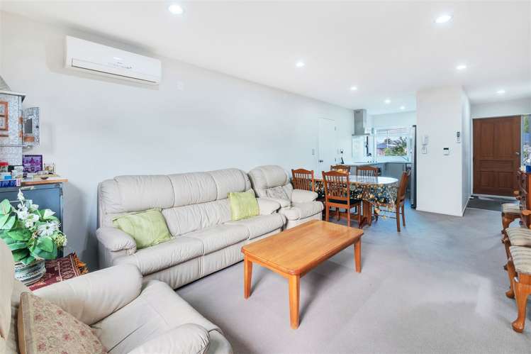 18/68 Fonteyn Street Avondale_4