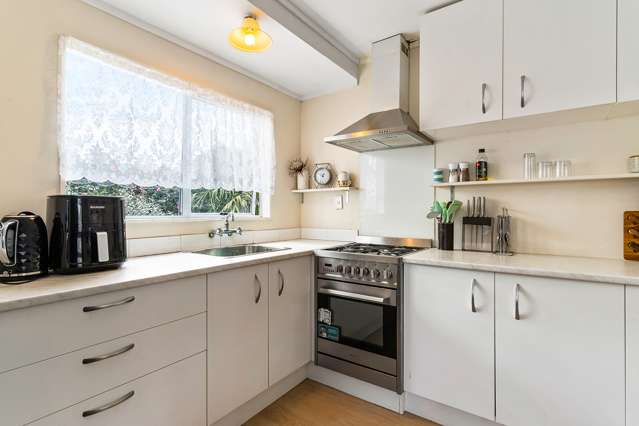 1/25a Clark Road Pahurehure_4