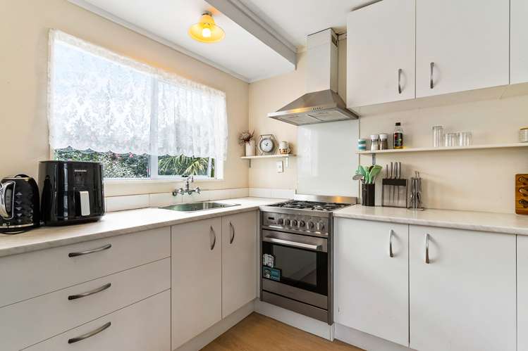 1/25a Clark Road Pahurehure_4