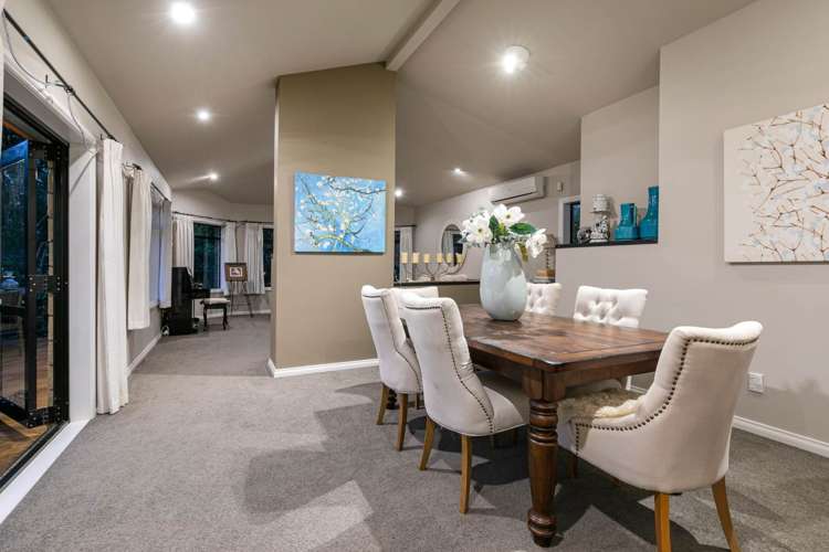 3 Oakford Park Crescent Greenhithe_13