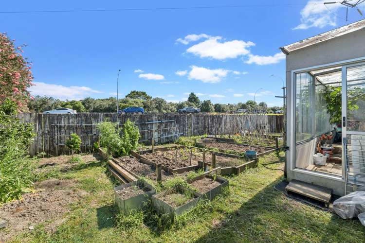 2/32 Latham Avenue Pakuranga_21