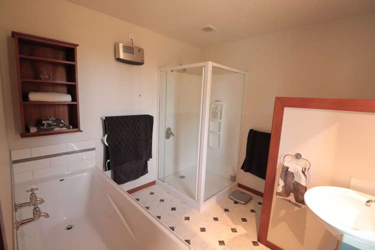 612 Lower Sefton Road Sefton_10