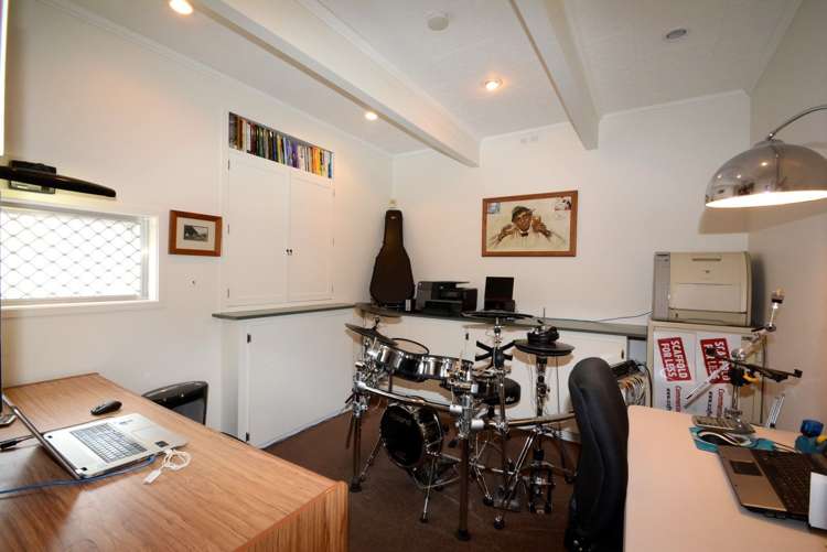 25 Bell Crescent Concord_12