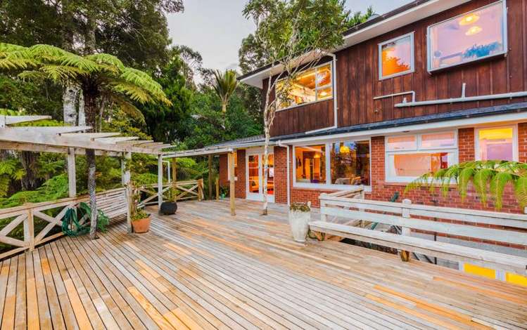 3 Ngaio Road Titirangi_12