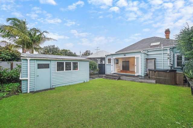 Spacious Character Home in Mt Eden village