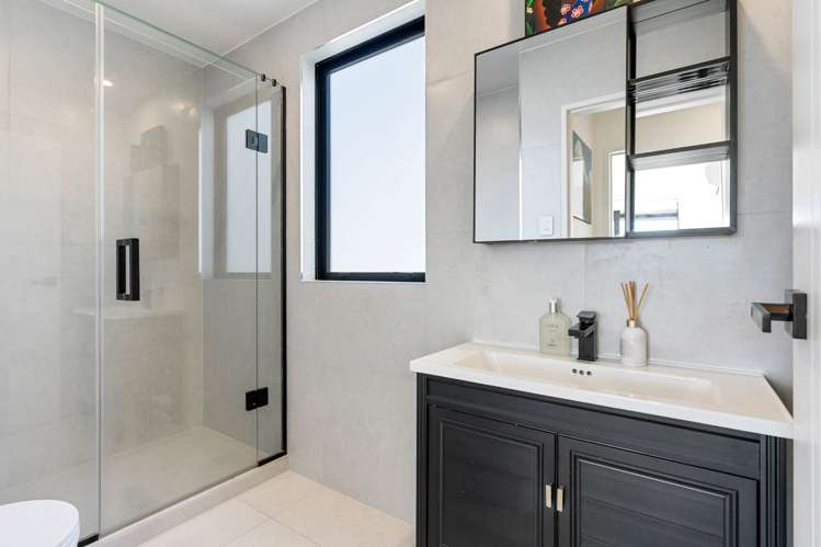 18A Marama Street Castor Bay_20