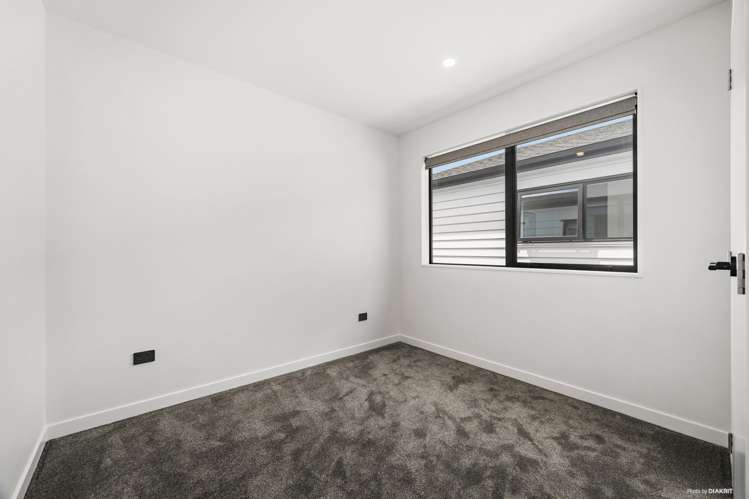 5 Spars Road Milldale_13