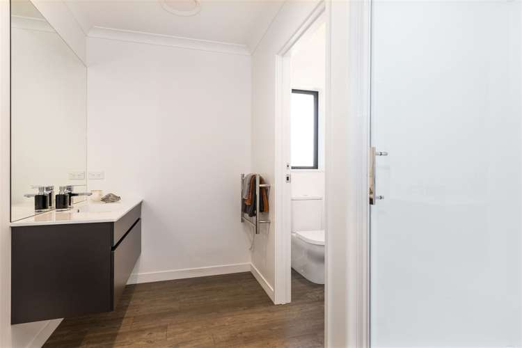 37 Birchwood Avenue Burleigh_28