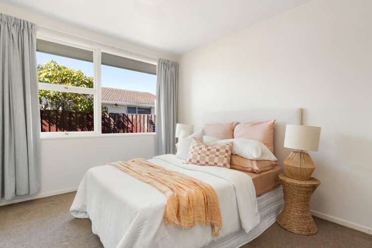 6 De Bloge Place Burwood_7