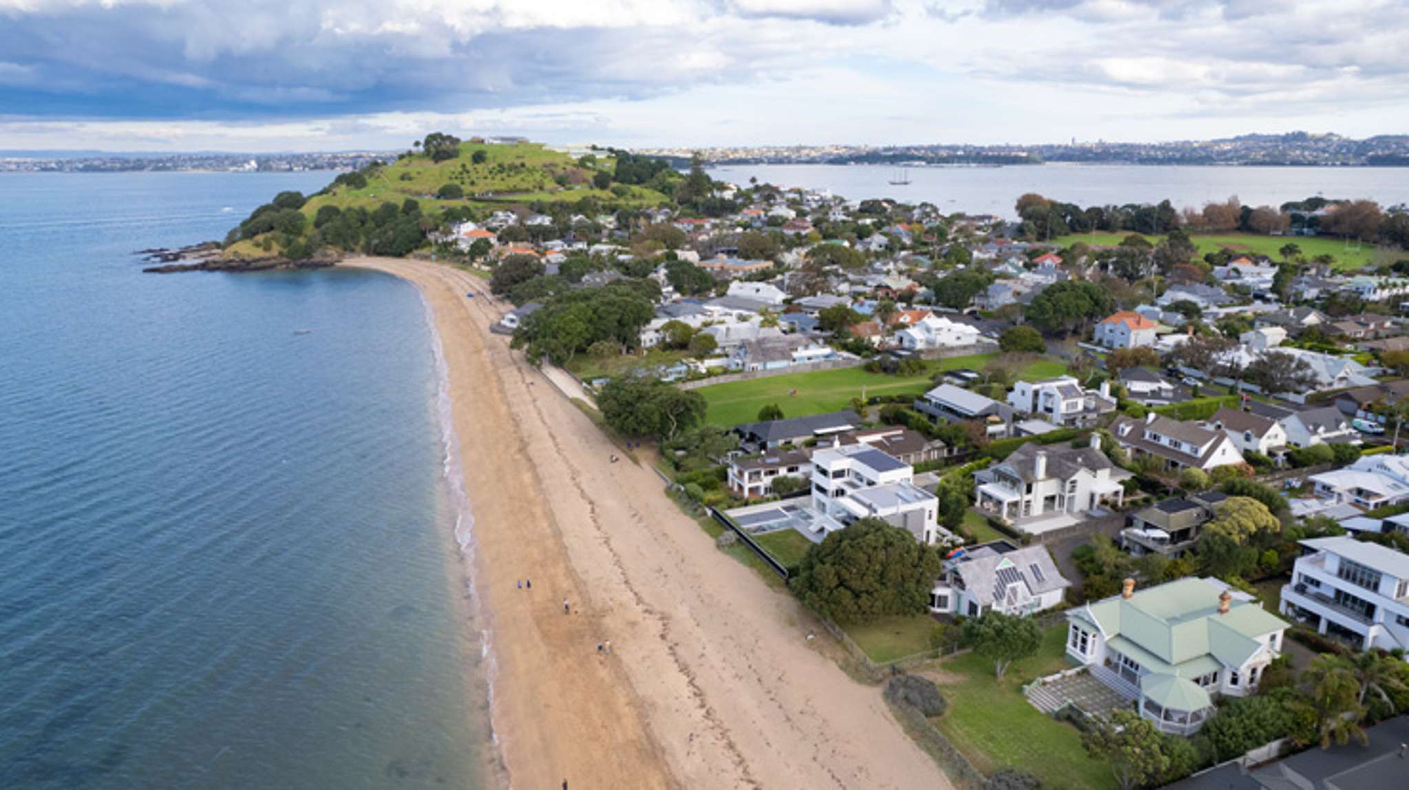 NZ’s most expensive and cheapest suburbs take a price hit