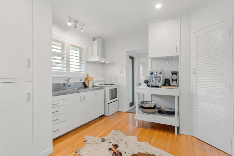 19a Pemberton Crescent Greerton_8