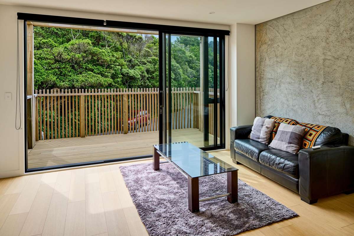 3 and 10 / 6 Makara Road_4