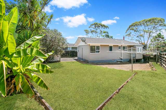 37 Larissa Avenue Henderson_1