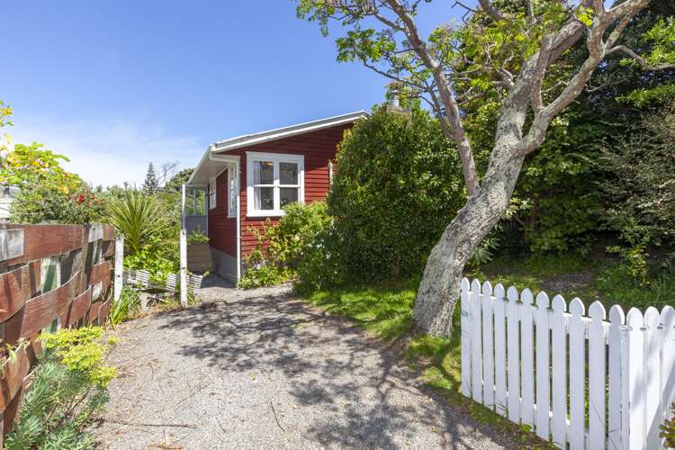 4 Porter Place Paekakariki_12