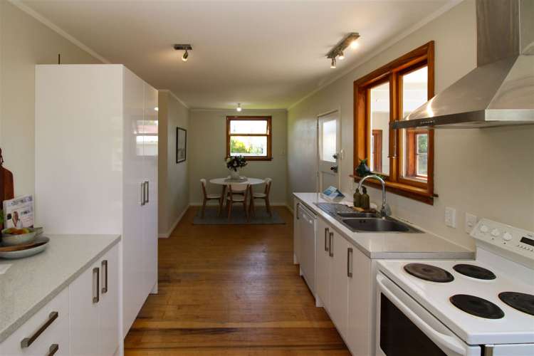 284 High Street South Carterton_7