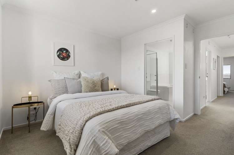 4 Torea Tai Road Hobsonville_12