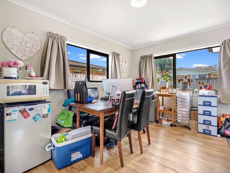 10E Yorkshire Road Silverdale_8