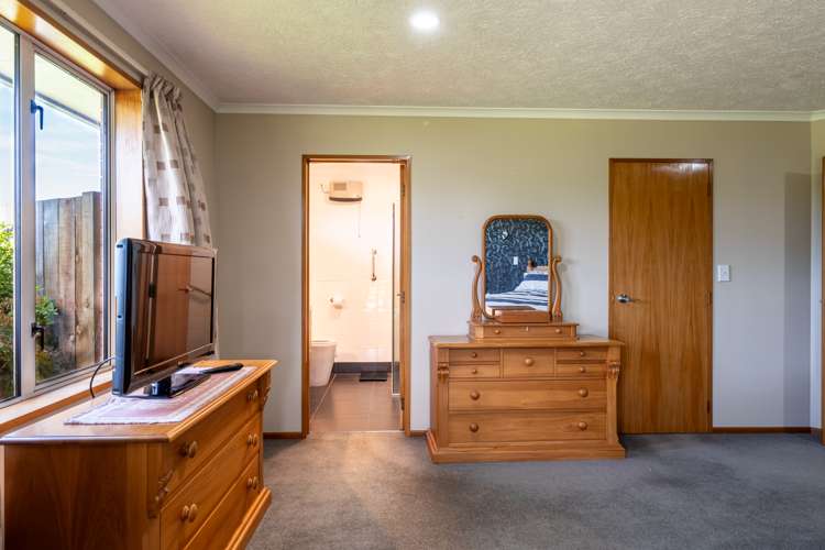 1 Spence Avenue Otatara_15