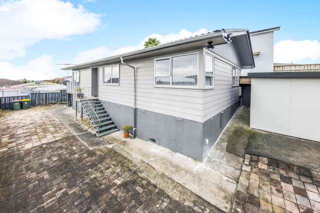 1/10 Espada Place Clover Park_2