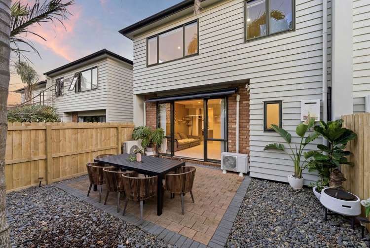 40/22 Northcross Drive Albany_22