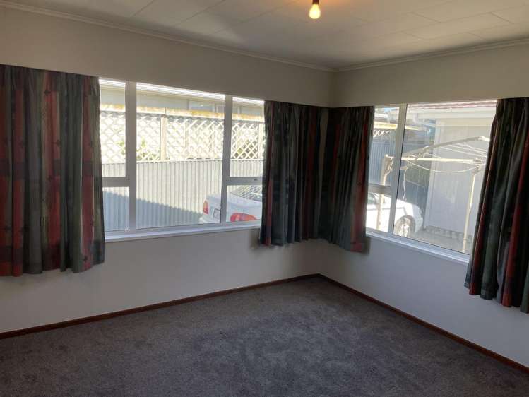 12 Freyberg Avenue 2110_9