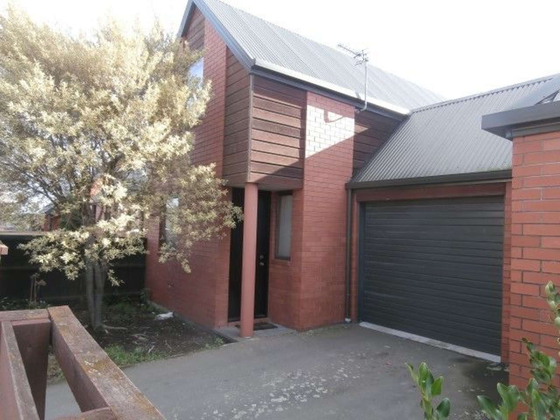 8/37 Cornwall Street Saint Albans_0