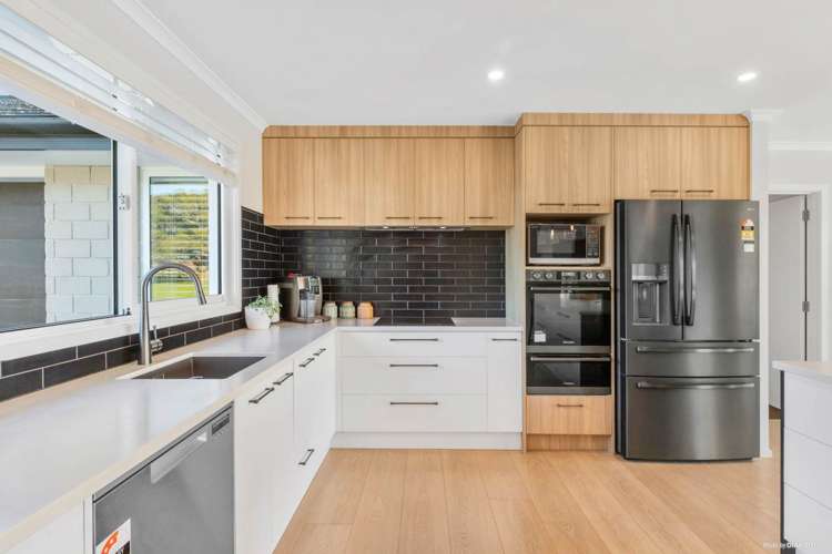 75 Waimanu Awa Road Runciman_13