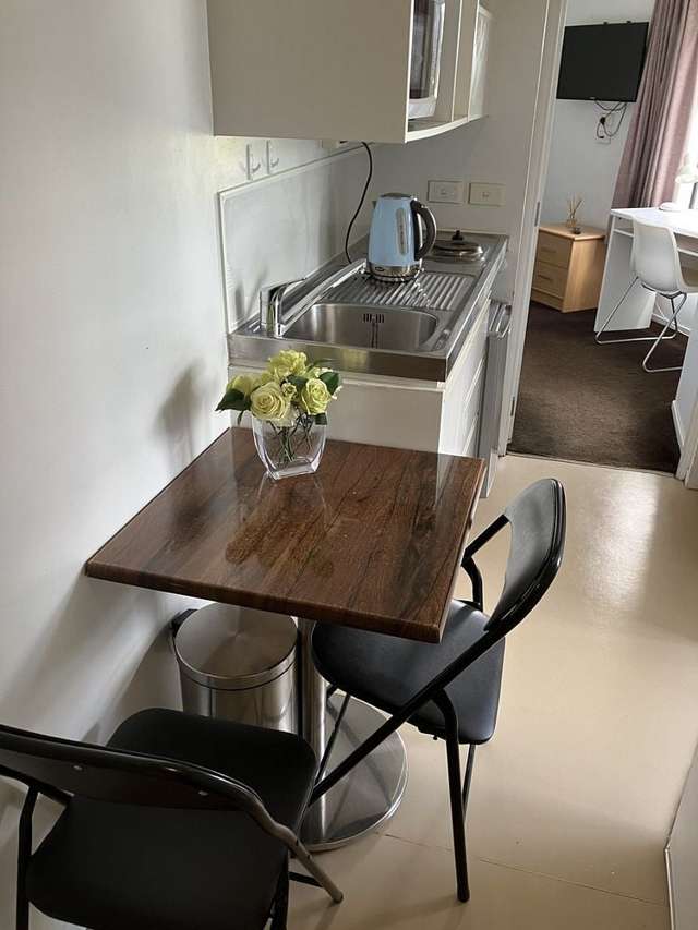 Fully furnished so handy