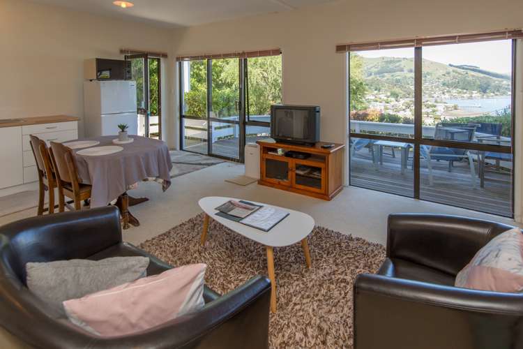 9 Tirohanga Terrace Akaroa_13