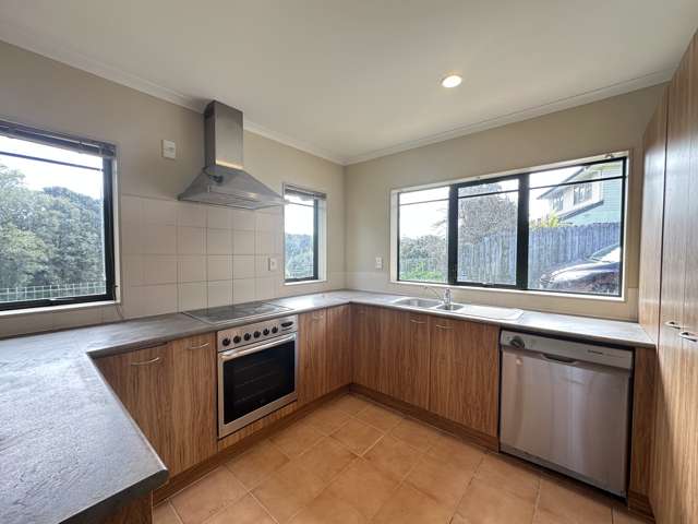 13 Brunswick Rise Mangere_3