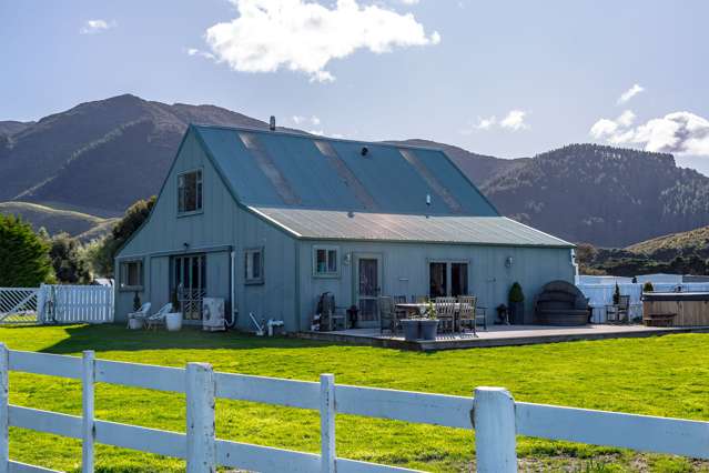 52 Cross Creek Road Featherston_2