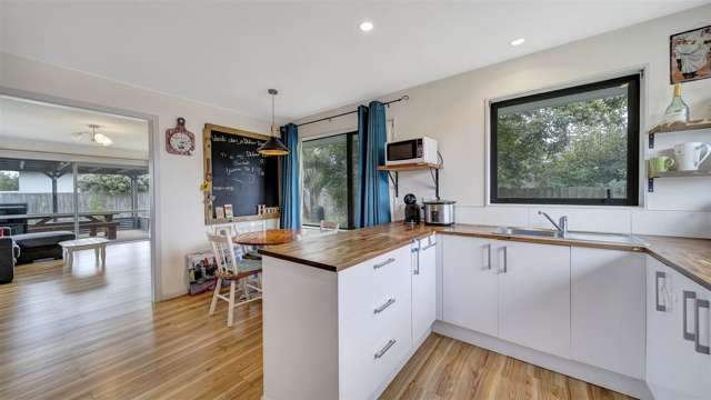 35 Avro Crescent Hornby_4