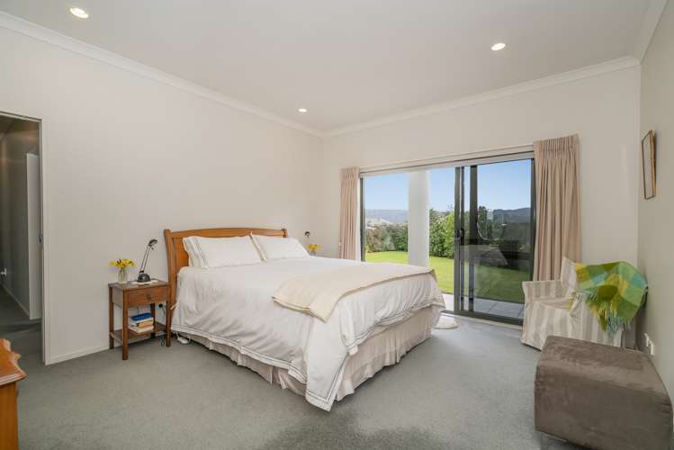 120 The Yardarm Pauanui_11