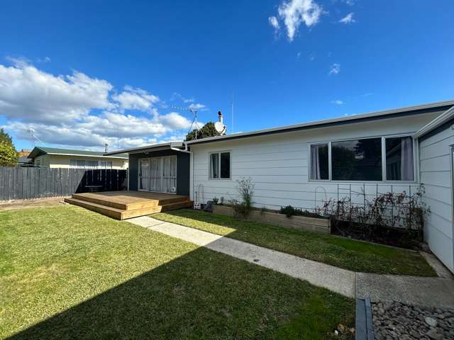 8b Emma Place Pukete_1